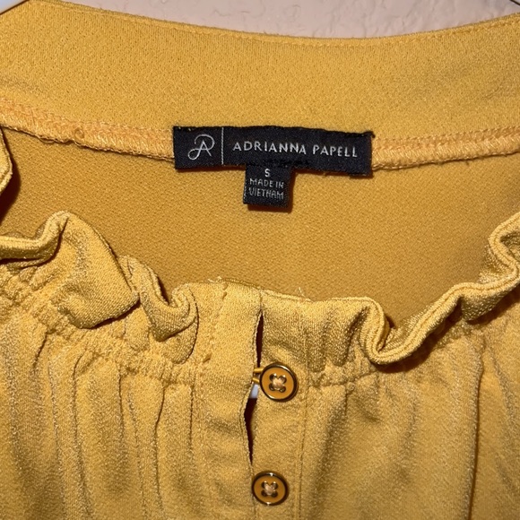 Sleeveless mustard-yellow top - Picture 2 of 2